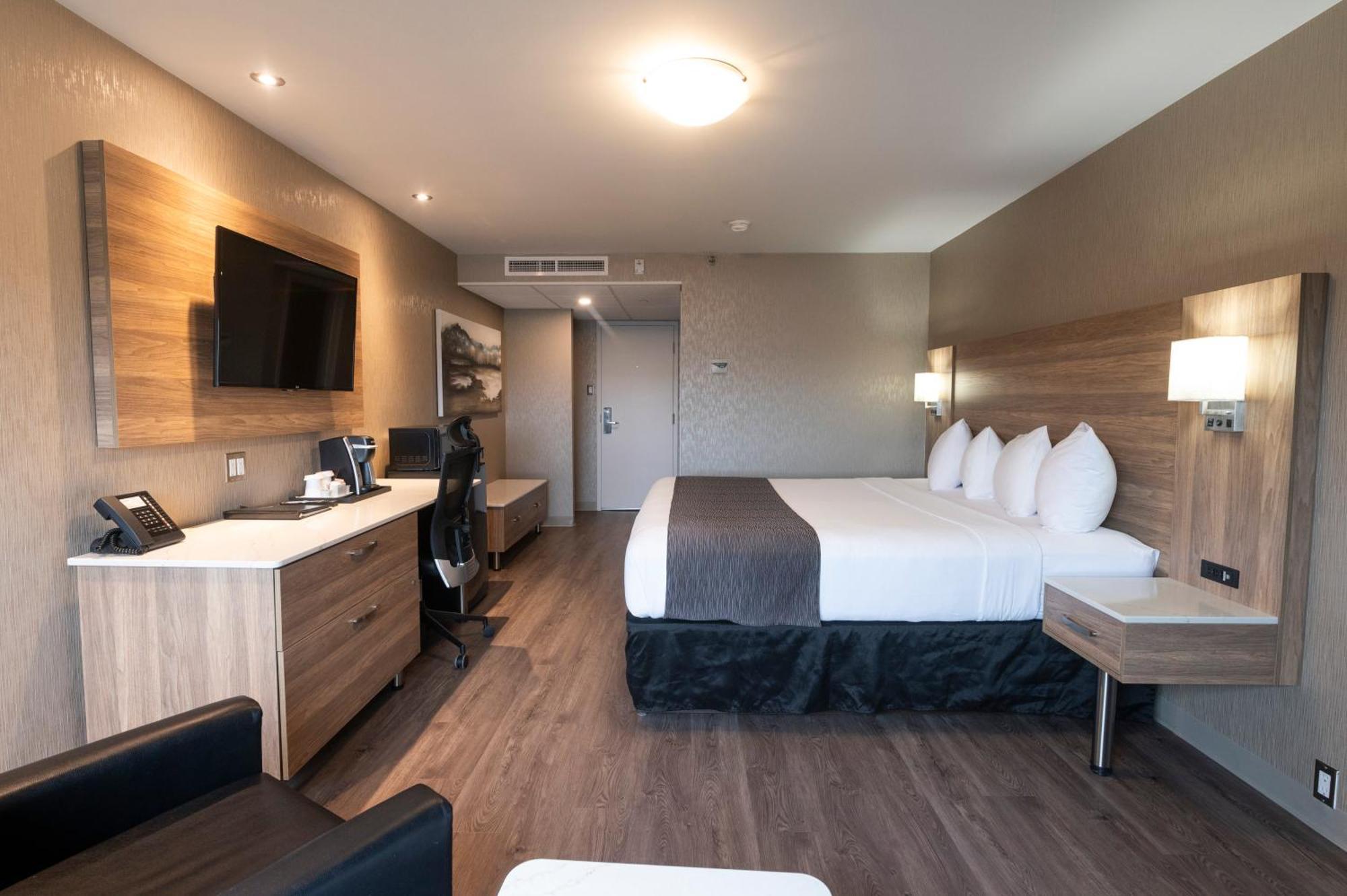 Hôtel&suites Le Dauphin Hotel Ville de Québec