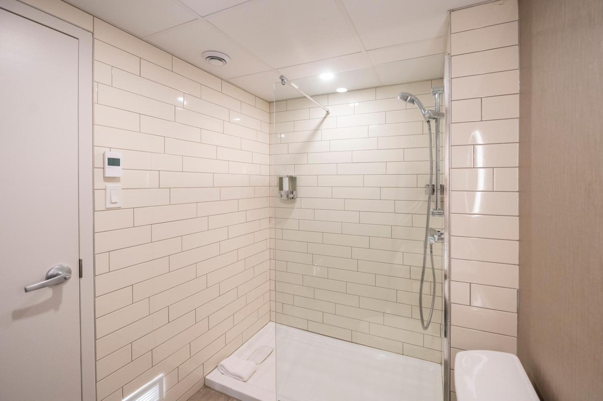 Hôtel&suites Le Dauphin Hotel 3*